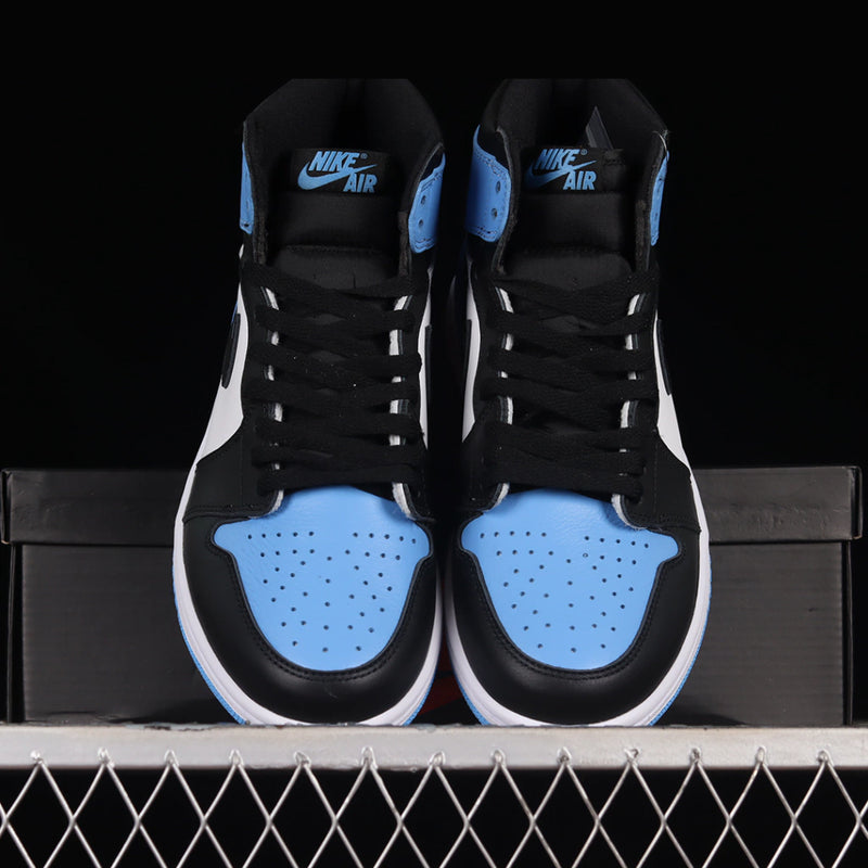 Air Jordan 1 Retro High 'UNC Toe'