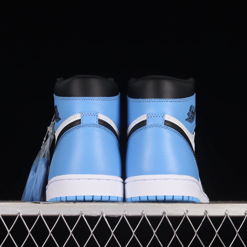 Air Jordan 1 Retro High 'UNC Toe'