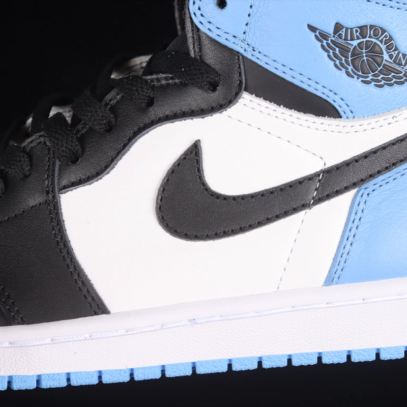 Air Jordan 1 Retro High 'UNC Toe'