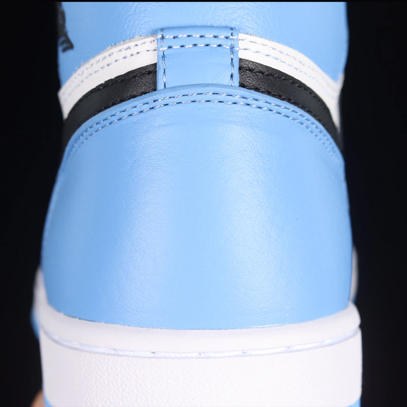 Air Jordan 1 Retro High 'UNC Toe'