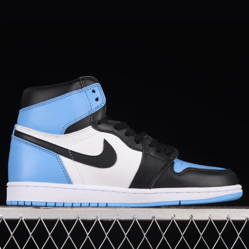 Air Jordan 1 Retro High 'UNC Toe'